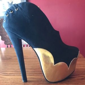 Black and gold suede sexy high heel shoes